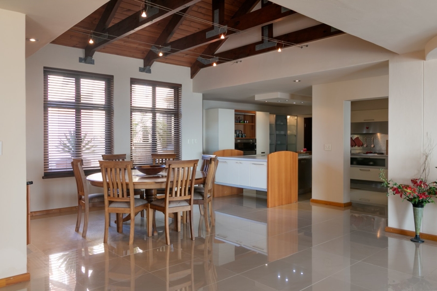 6 Bedroom Property for Sale in Pezula Golf Estate Western Cape